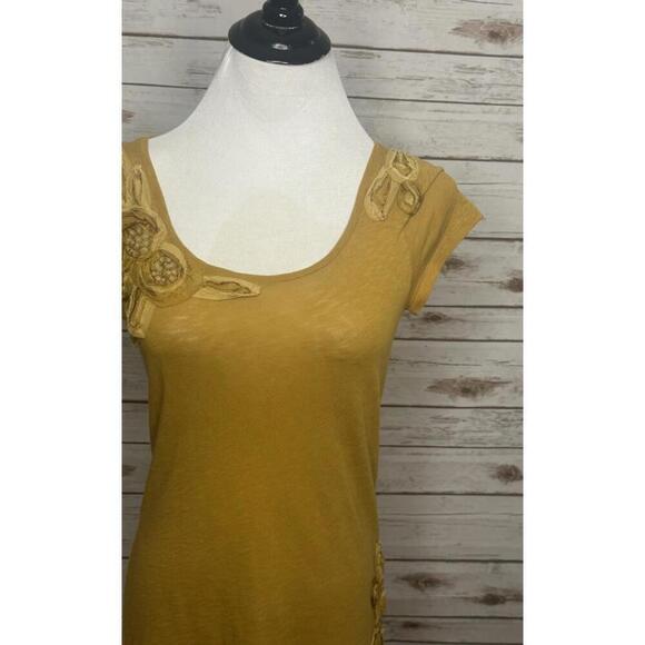 J. Crew classic mustard floral/sequin embellished cotton t-shirt Size Small - Picture 4 of 6
